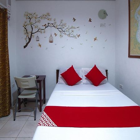 Oyo 771 Darius' Residences Moalboal Bagian luar foto