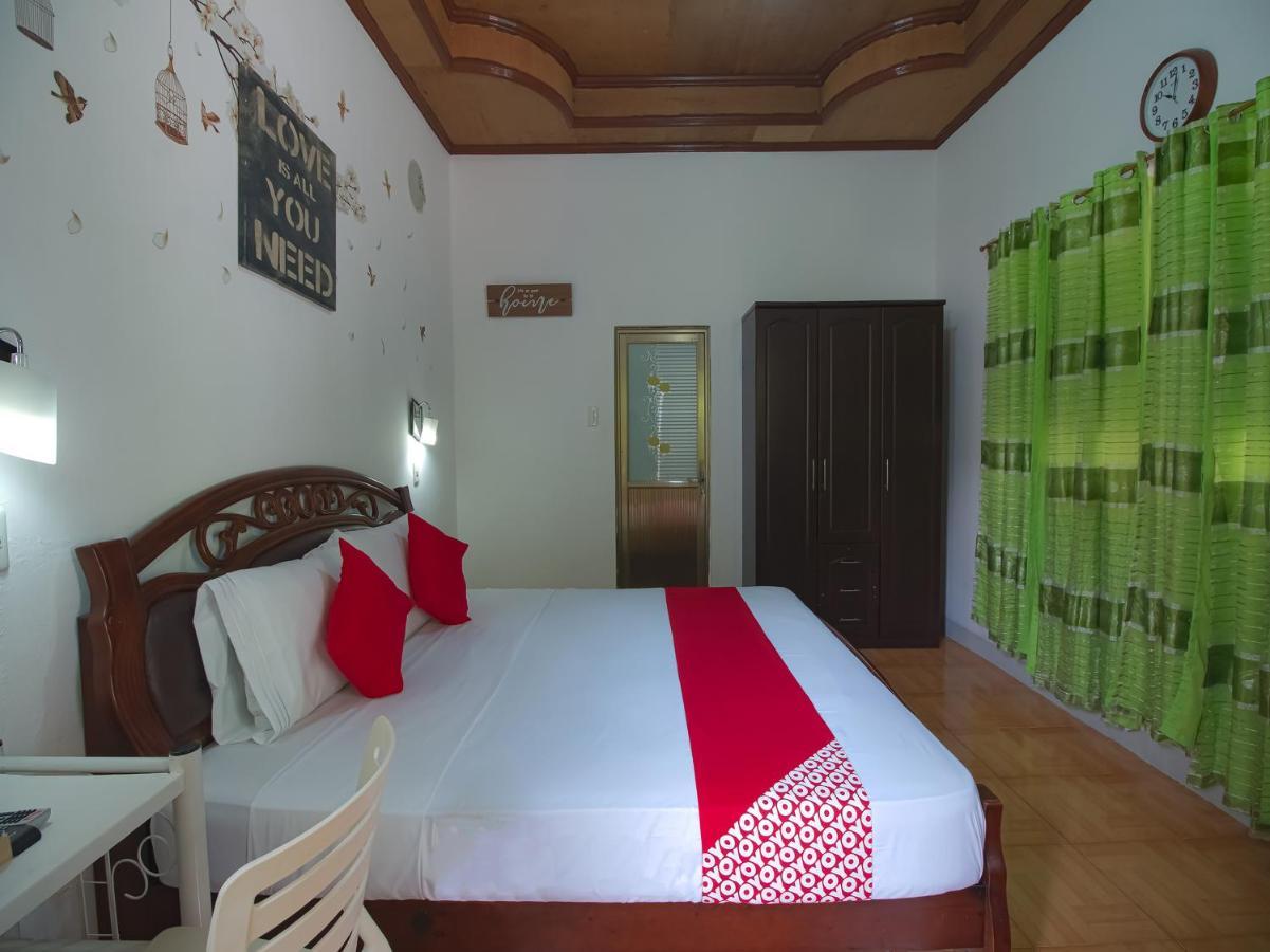 Oyo 771 Darius' Residences Moalboal Bagian luar foto