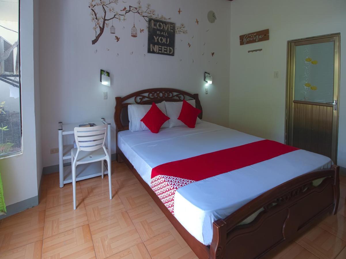 Oyo 771 Darius' Residences Moalboal Bagian luar foto