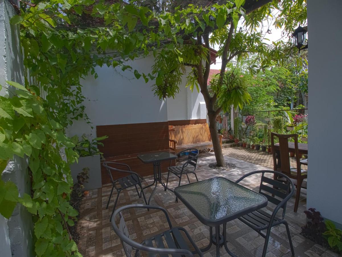 Oyo 771 Darius' Residences Moalboal Bagian luar foto