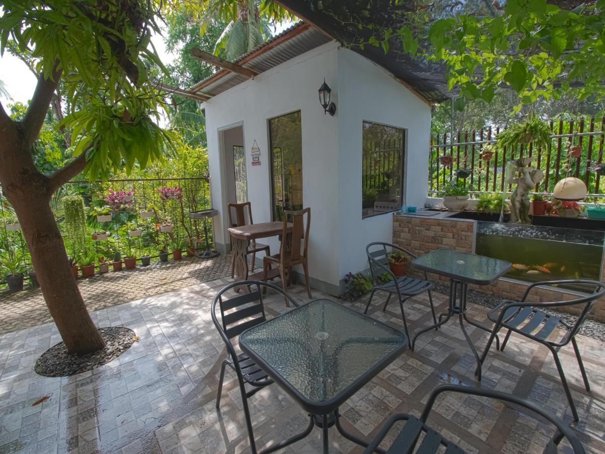 Oyo 771 Darius' Residences Moalboal Bagian luar foto