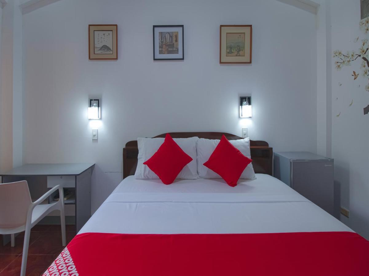 Oyo 771 Darius' Residences Moalboal Bagian luar foto