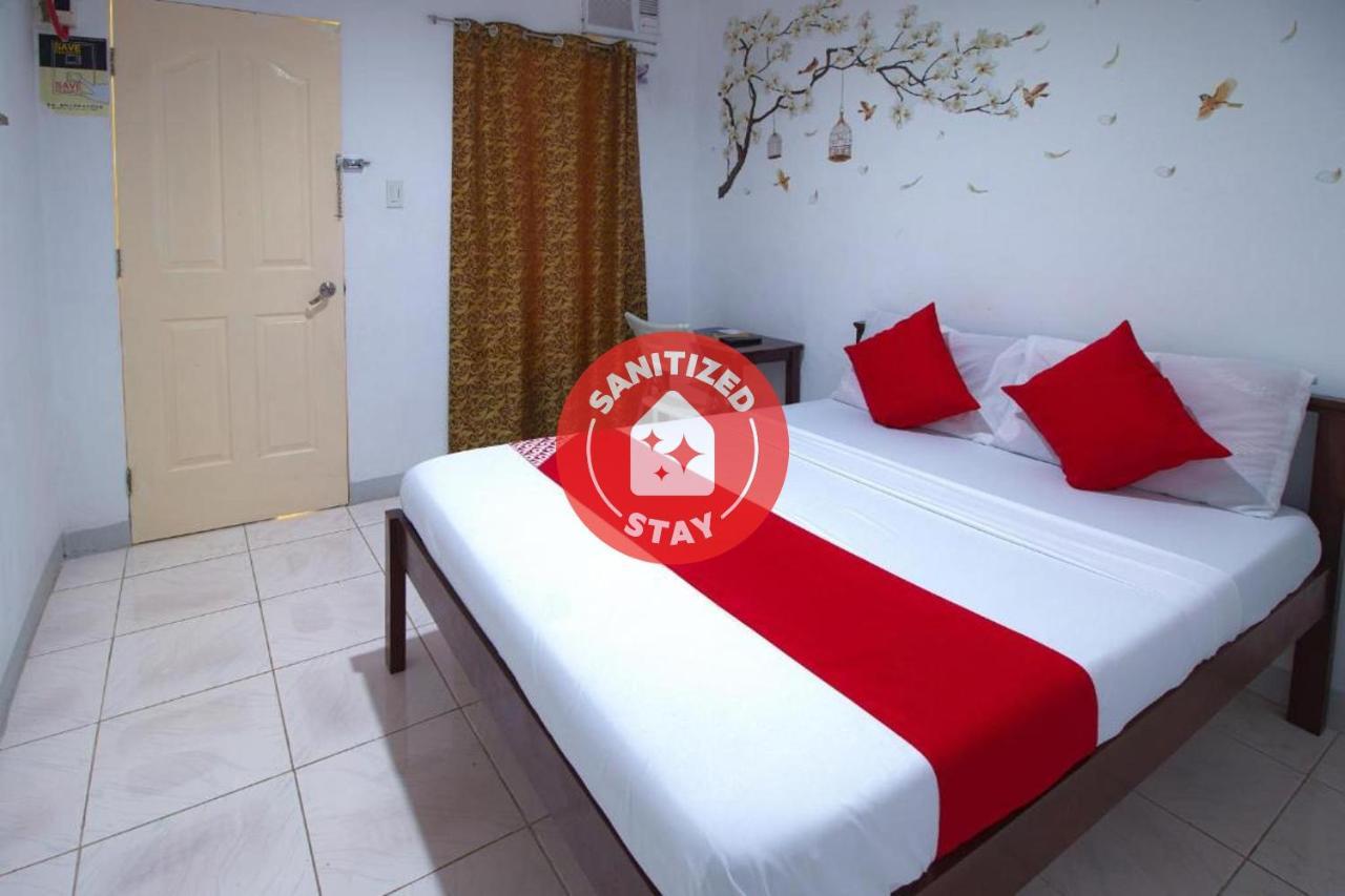 Oyo 771 Darius' Residences Moalboal Bagian luar foto